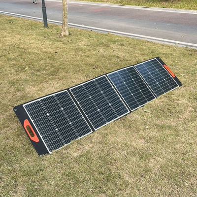 المشي لمسافات طويلة 100w لوحة شمسية قابلة للطي 22.8٪ كفاءة التحويل