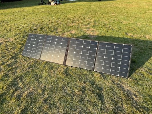 حقيبة لوحات الطاقة الشمسية UB-120 المرنة التي تعمل بالطاقة الخضراء لحلول الشحن المحمولة