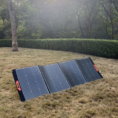 CE 200w لوحة شمسية قابلة للطي منوعة للماء لوحة شمسية محمولة أحادي السيليكون