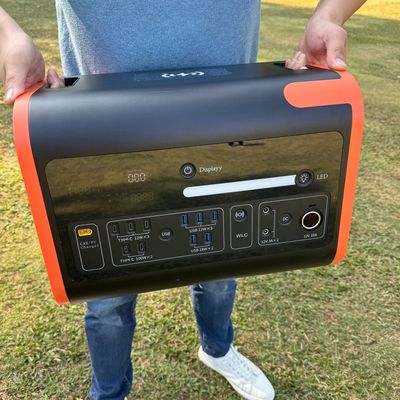 مخيم في الهواء الطلق الطاقة المحمولة محطة الطاقة الشمسية 2048wh 2200W بطارية LiFePO4