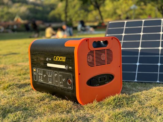 محطة طاقة شمسية محمولة مولد بطارية LiFePO4 2200W للأسرة والطوارئ