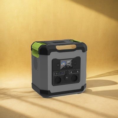 محطة توليد الكهرباء عالية الطاقة المحمولة فائقة السرعة 2000W محطة تخزين الطاقة USB2 الخروج 5V / 4.5A