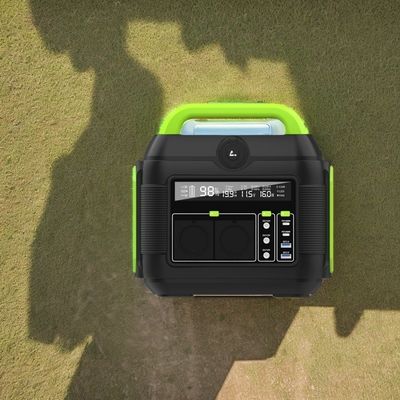 تخصيص محطة توليد الطاقة الشمسية المحمولة الصغيرة 600W مع شاشة LCD