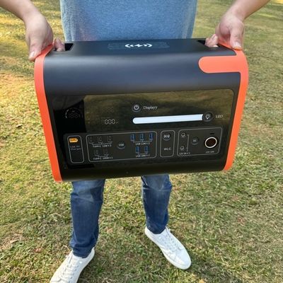 220 فولت موجة الصينية النقية LiFePO4 بطارية مولد شمسي 2048wh تخزين الطاقة في حالة انتظار 2200W محطة الطاقة المحمولة