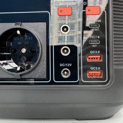 288Wh محطة توليد الطاقة الشمسية متعددة الوظائف مع 576wh السعة الاسمية و 600W شحن