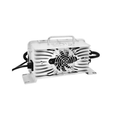مضاد للماء IP67 800W LiFePO4 شاحن ذكي DC شاحن سريع للشاحنات / عربات الغولف