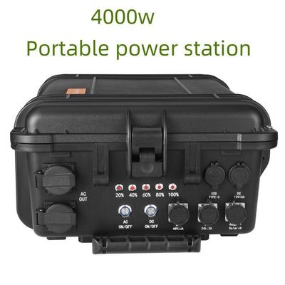 محطة طاقة متنقلة متعددة الوظائف ذات قدرة كبيرة LiFePO4 220V 4000W للطوارئ