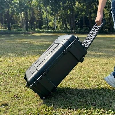 LT-40 LiFePO4 4000W مولد شمسي محمول لمحطة الطاقة المنزلية / التخييم 110V / 220V