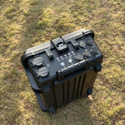 وضع الحمل عصا سحب محمولة مع عجلة 3000W بطارية LiFePO4 محطة توليد الطاقة الشمسية BMS