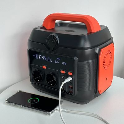 محطة طاقة محمولة 150W / 200W / 600W لتوفير الطاقة الطارئة في الخارج والمنازل