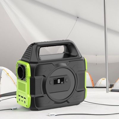 مولد سيارة شمسية محمولة قابل لإعادة التدوير 300W MPPT لمحطة توليد الطاقة RV للخييمات الخارجية