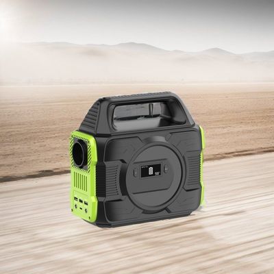 مولد سيارة شمسية محمولة قابل لإعادة التدوير 300W MPPT لمحطة توليد الطاقة RV للخييمات الخارجية