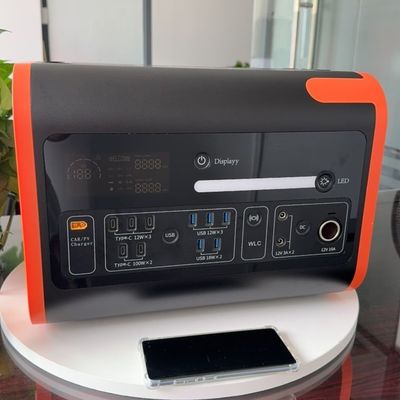 شحن الطاقة الشمسية للسيارات إضاءة LED UPS قابل لإعادة الشحن محطة توليد الكهرباء الليثيوم المحمولة نظام عاكس