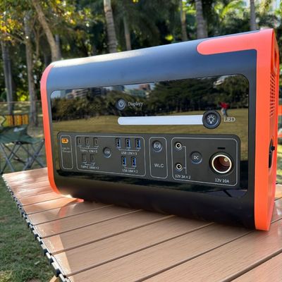 محطة الطاقة المحمولة USB 2000W مولد الطاقة الشمسية الشحن السريع مع النوع C 3 * 18W / 2 * 100W