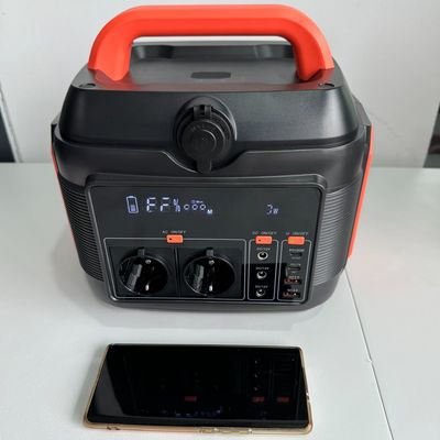 110/220V-50Hz/60Hz AC Output بطارية الليثيوم LiFePO لمحطة الطاقة المحمولة المنزلية