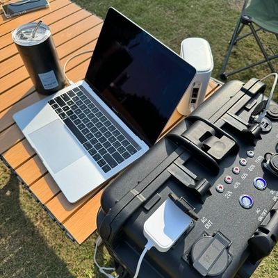 ضوء LED مضاد للانفجار بطارية الليثيوم LiFePO4 مصدر الطاقة المحمول 3000W