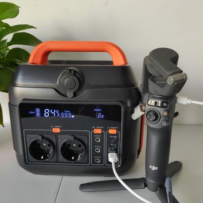 مولد الطاقة الشمسية الاحتياطي بطارية 600W للتخييم في الهواء الطلق ومحطة الطاقة الطارئة