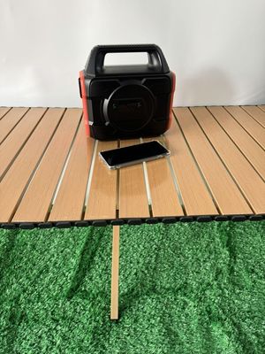 داخلية / خارجية تطبيق 200W / 300W / 600W الخروج التخييم الطوارئ محطة الطاقة المحمولة