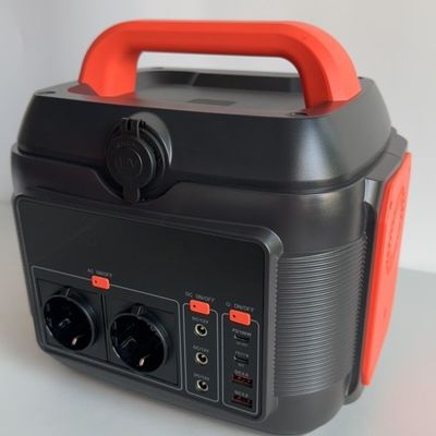 محطة طاقة متعددة الوظائف 600W/576ah 6kg محمولة للتخييم في الهواء الطلق والطوارئ