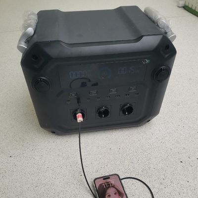 2500W AC Output 3600W مولد شمسي محطة طاقة محمولة للتخييم في الهواء الطلق / RV