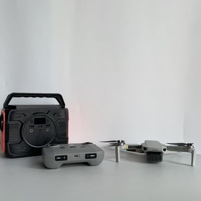 محطة توليد الطاقة الشمسية المحمولة 110/220V-50Hz/60Hz بطارية الليثيوم 173wh