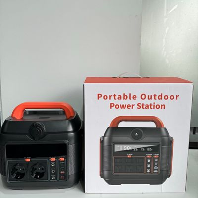 محطة الطاقة الشمسية العائلية في الهواء الطلق 110V / 220V / 600W / 576wh مع مصباح السجائر