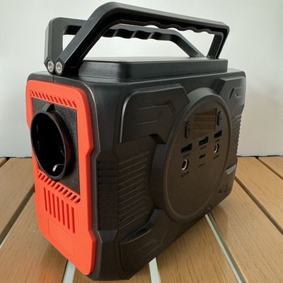 تصميم بسيط محطة الطاقة المحمولة للمنازل الخارجية مع النوع C Pd100W Pd27W