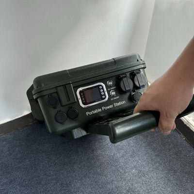 إنتاج الطاقة 3000W محطة الطاقة الشمسية مع تصميم عصا سحب محمولة
