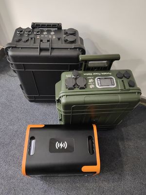 نظام تخزين الطاقة المحمول محطة توليد الطاقة الشمسية 6000W مع خروج AC / DC