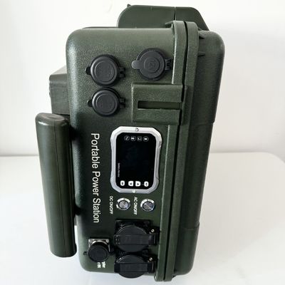 العمل في الهواء الطلق المخيم الطارئ 110V / 230V / 3000W محطة توليد الكهرباء مع منفذ AC / DC / USB