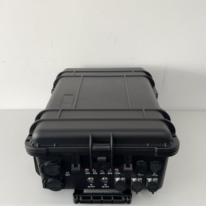15A Max AC Output Current محطة الطاقة الشمسية المحمولة 4kw بطارية LiFePO4 مع LT-40