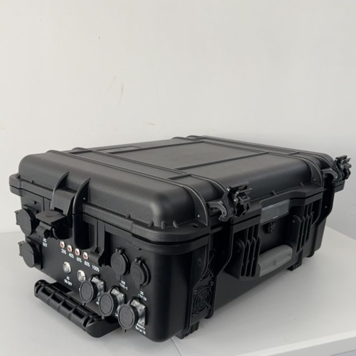 15A Max AC Output LT-40 محطة الطاقة الشمسية القابلة لإعادة الشحن لحالات الطوارئ المنزلية وعربة الغولف