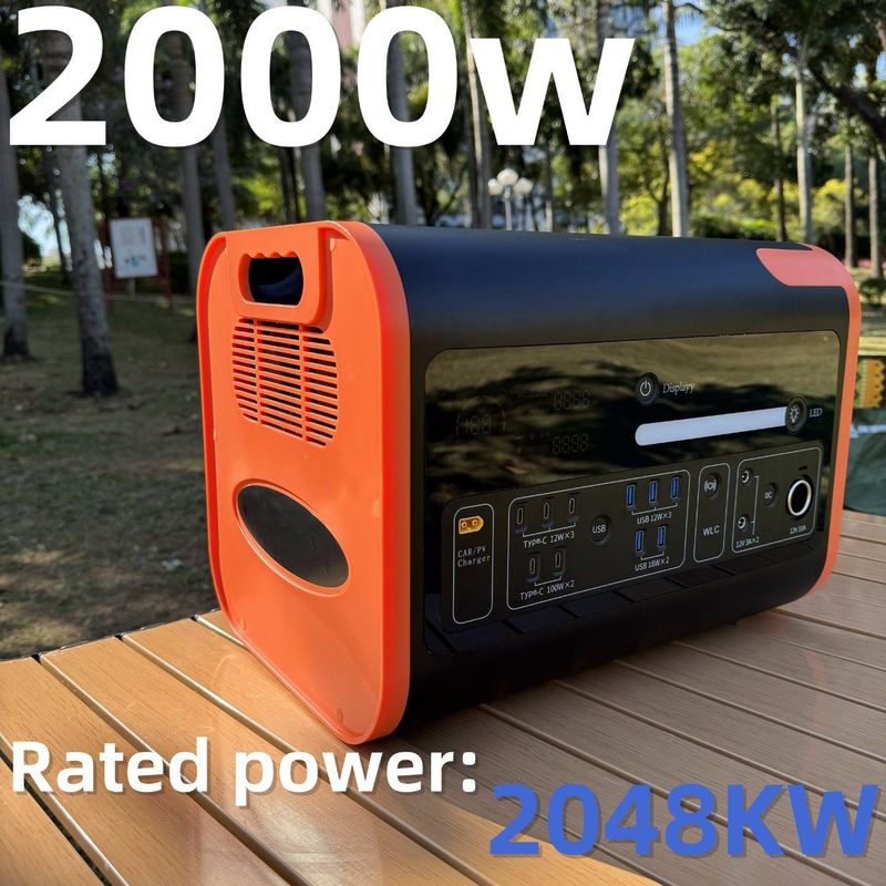 2000W تخزين الطاقة / مولد محمول مع شحن السيارة الشمسية نوع AC DC شحن USB AT22