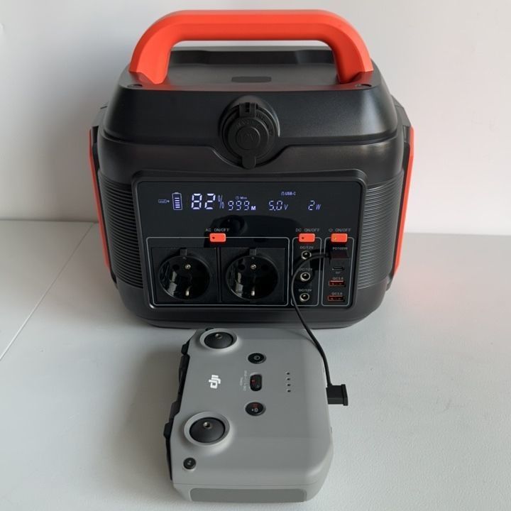 MPPT الطاقة 600W بطارية الليثيوم المحمولة محطة الطاقة المتنقلة في الهواء الطلق AC الخروج 220V