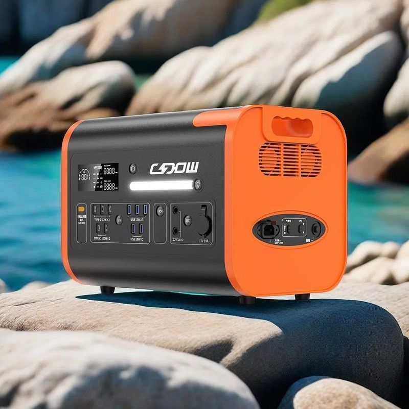 2200W 2048wh 40ah محطة الطاقة المحمولة للمغامرة في الهواء الطلق لجميع الأجهزة المتوافقة