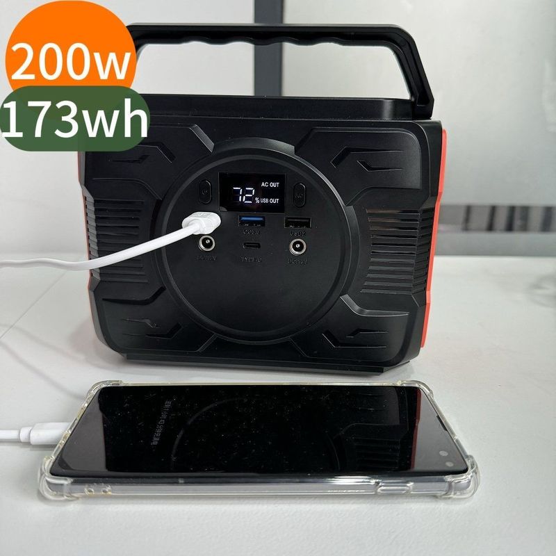 200W / 300W / 400W محرك توليد الهجينة للرياح الشمسية المحمولة مثالية لأمريكا الشمالية في الهواء الطلق