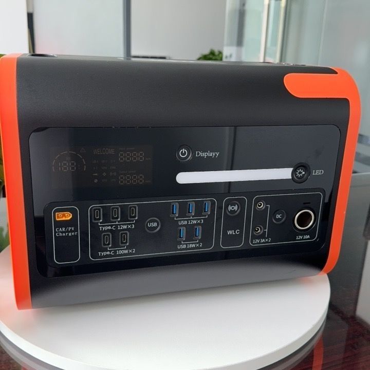 محطة الطاقة الطارئة الخارجية ذات القدرة الكبيرة 2200W 2048wh 40ah مع USB 12W * 3 / 18W * 2