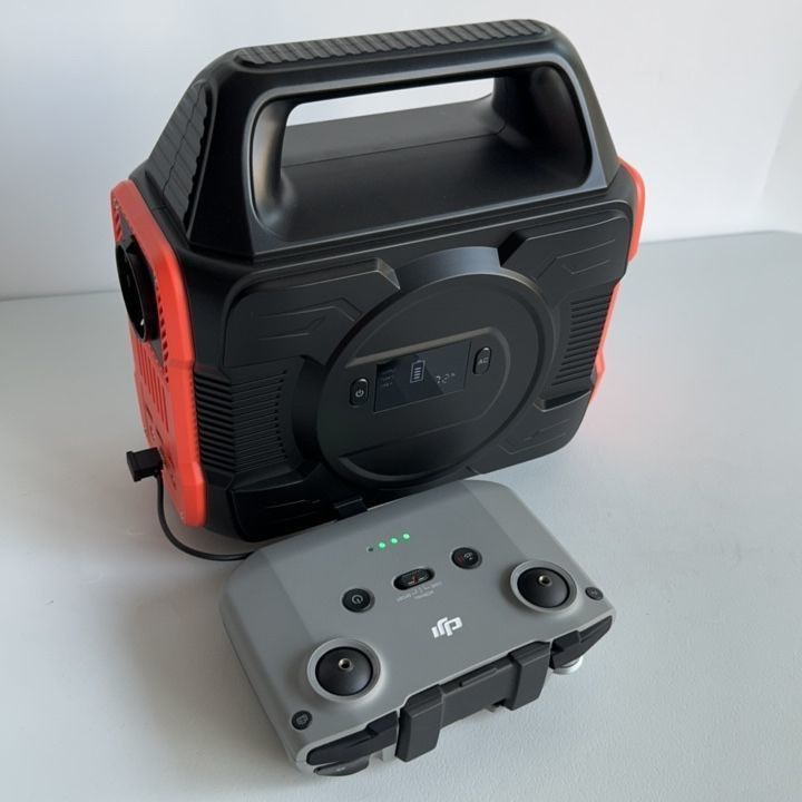 محطة توليد الطاقة الشمسية المحمولة 300W/110/220V-50Hz/60Hz مع وظيفة الطاقة في حالة الاستعداد